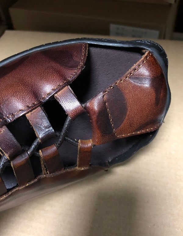 Håndlagde Sommerretro Skinnsandaler